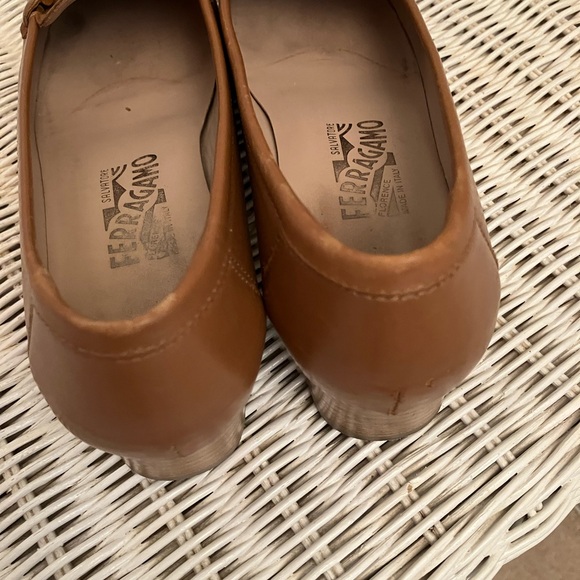 Salvatore Ferragamo Tan Stacked Heel with Gold/Silver Gancini Logo - Picture 8 of 14